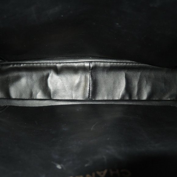 Chanel Black Leather with Gold Accent Chain Bag - Picture 8 of 9